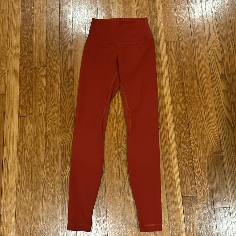 BRAND NEW LULULEMON LEGGINGS